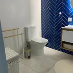 Nanny's House アパート *