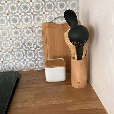 アパート Nanny's House ポルティマン